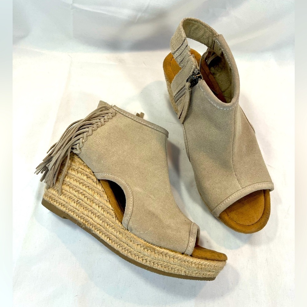 Minnetonka Fringed Platform Wedge Espadrilles